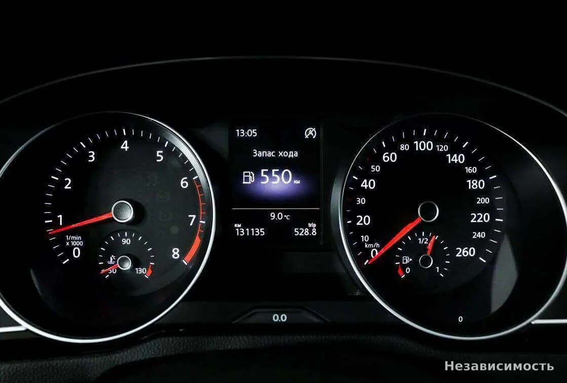 Volkswagen Passat 2016 с пробегом — фото 10