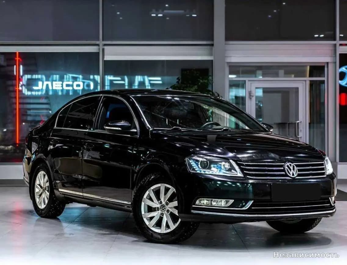 Volkswagen Passat 2013 с пробегом — фото 3