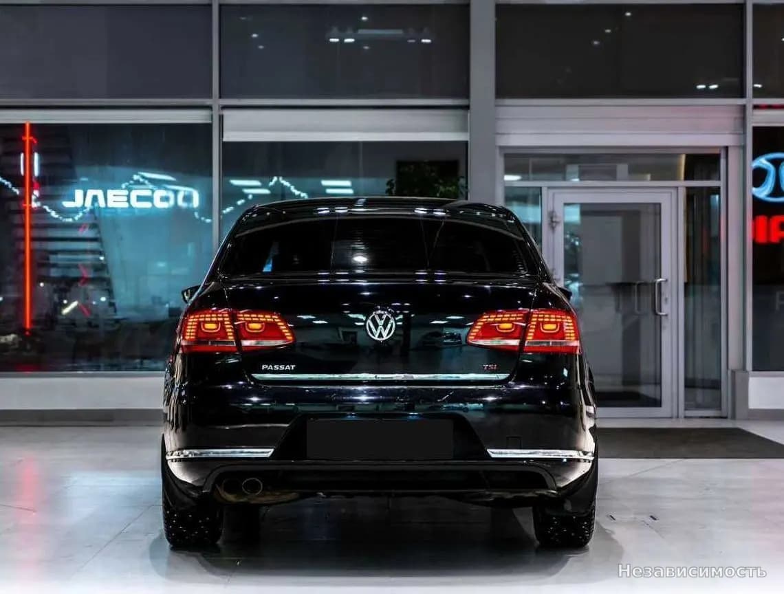 Volkswagen Passat 2013 с пробегом — фото 5