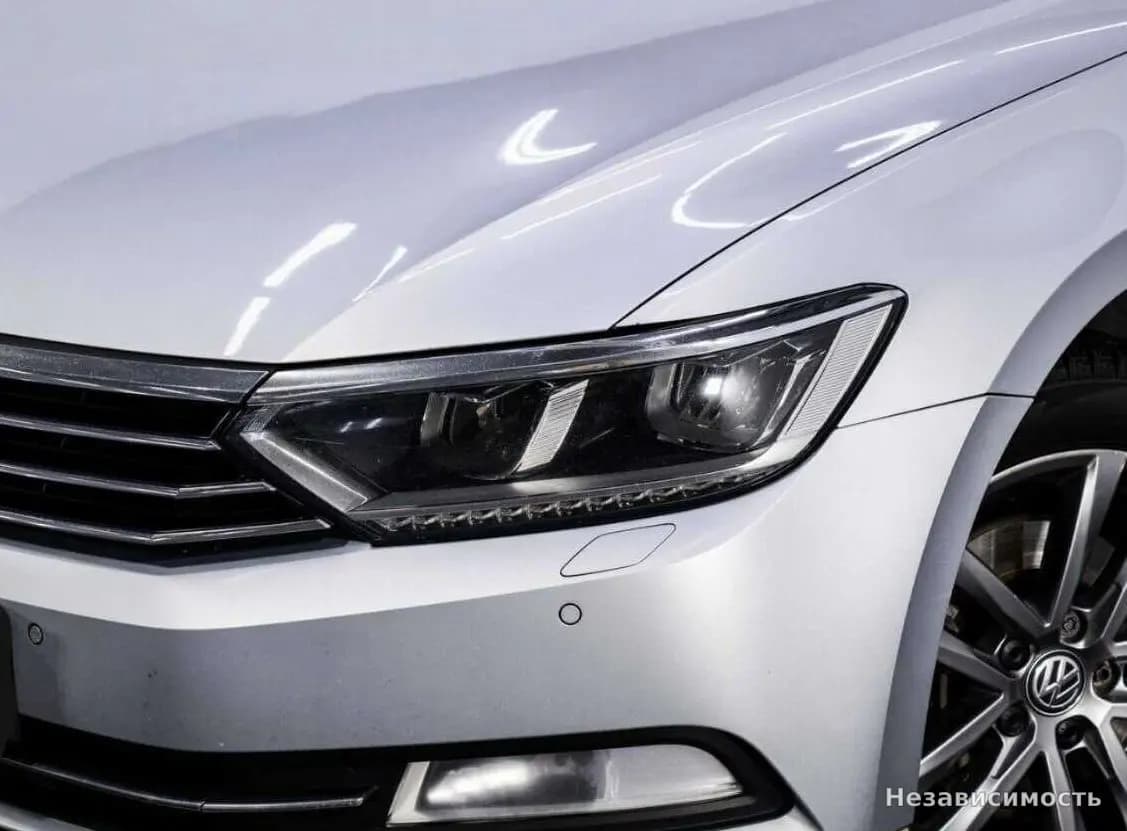Volkswagen Passat 2017 с пробегом — фото 7
