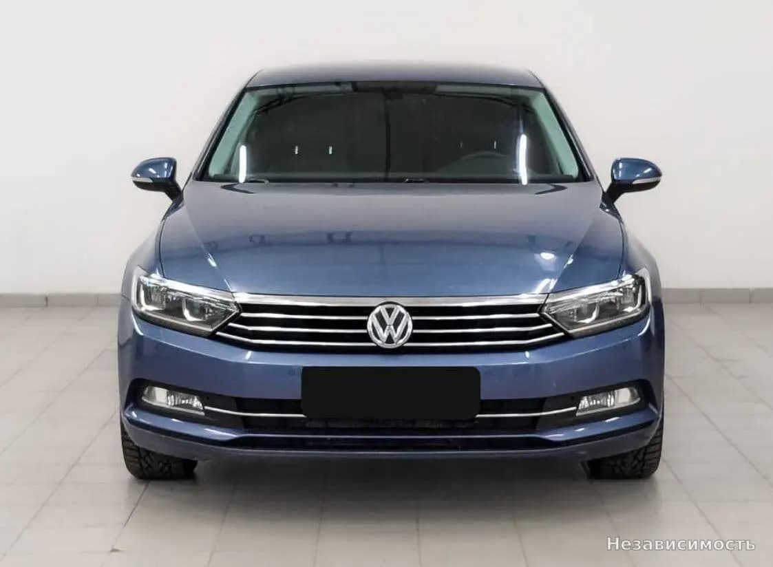 Volkswagen Passat 2015 с пробегом — фото 2