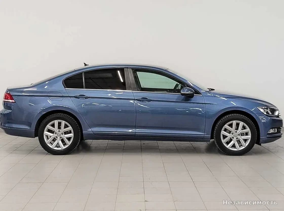 Volkswagen Passat 2015 с пробегом — фото 4