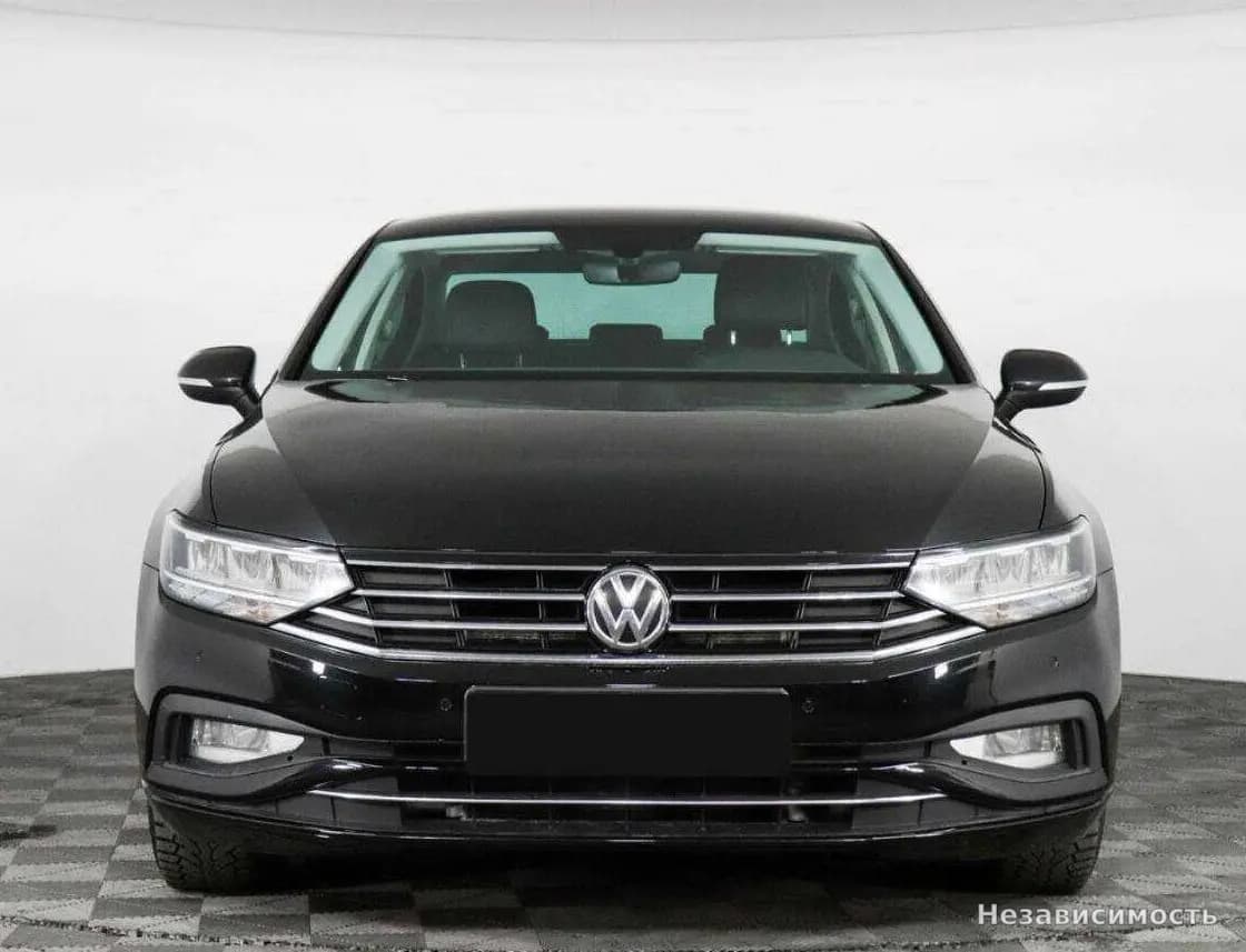 Volkswagen Passat 2020 с пробегом — фото 2
