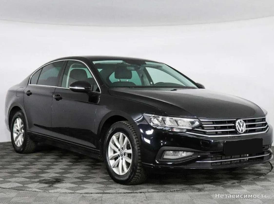Volkswagen Passat 2020 с пробегом — фото 3