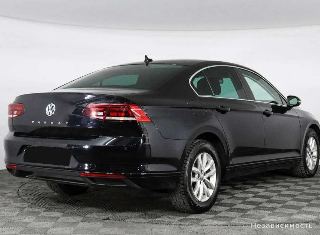 Volkswagen Passat 2020 с пробегом — фото 5