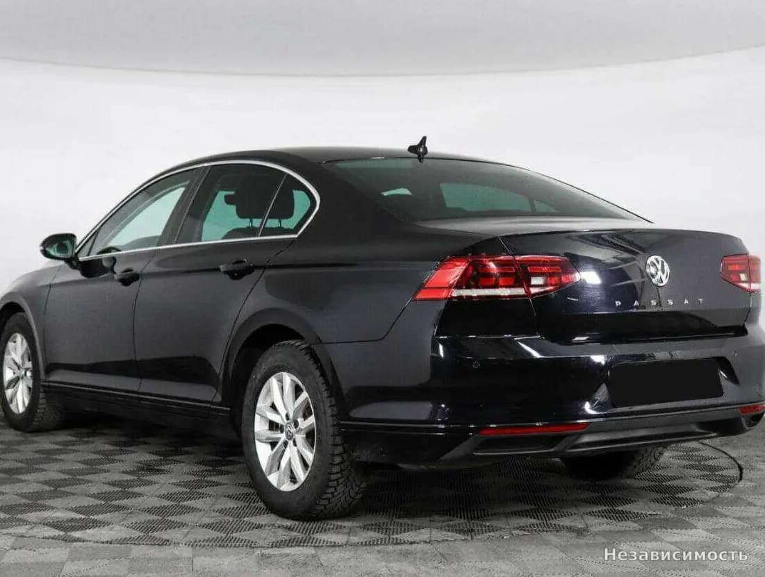 Volkswagen Passat 2020 с пробегом — фото 7