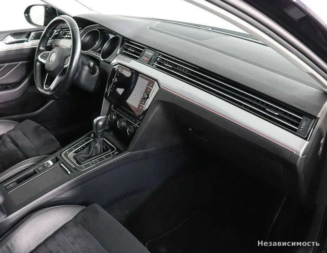 Volkswagen Passat 2020 с пробегом — фото 10