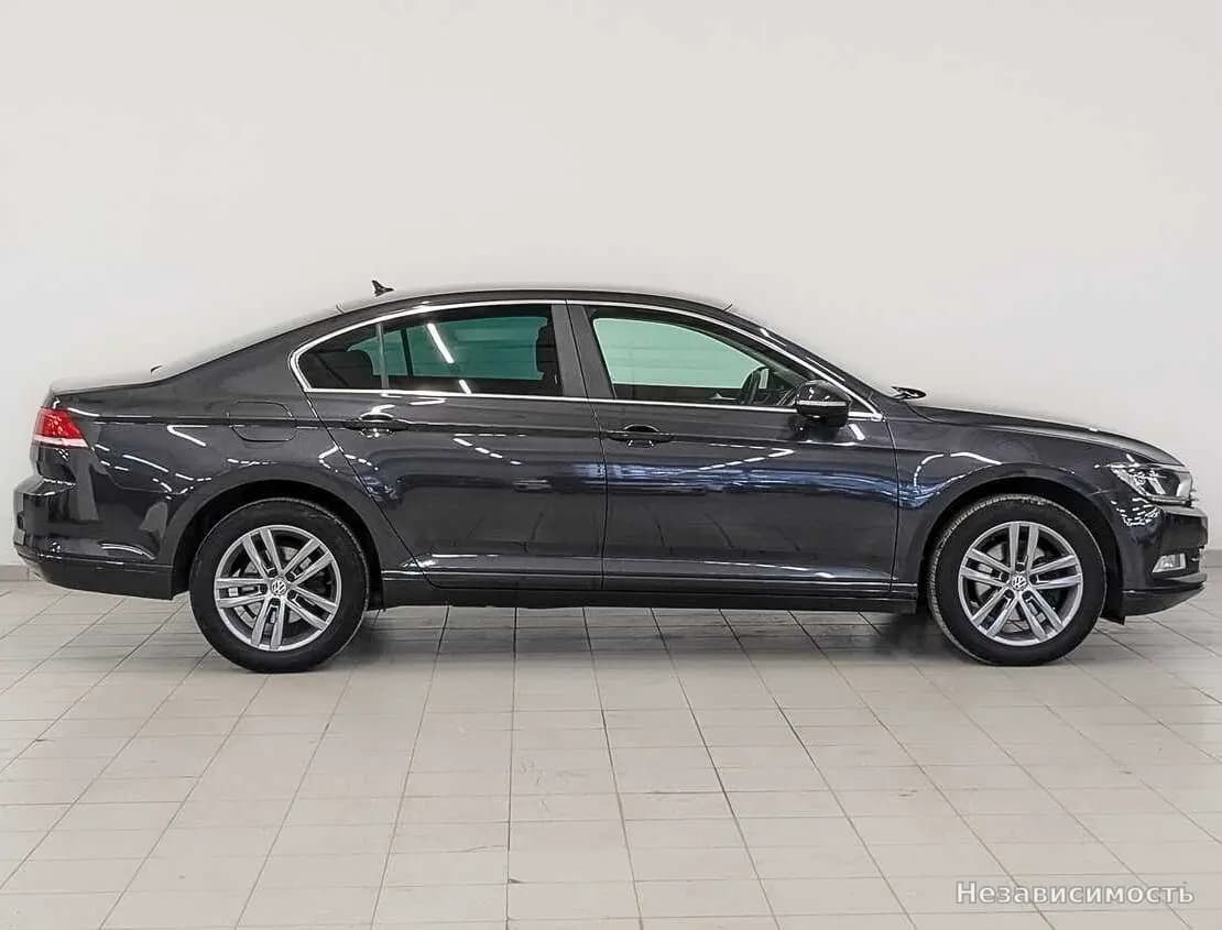 Volkswagen Passat 2019 с пробегом — фото 4