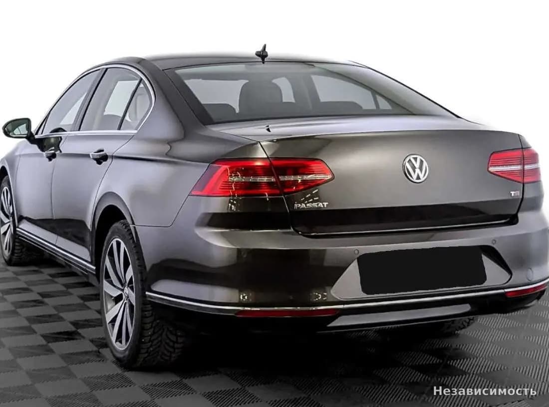 Volkswagen Passat 2017 с пробегом — фото 7