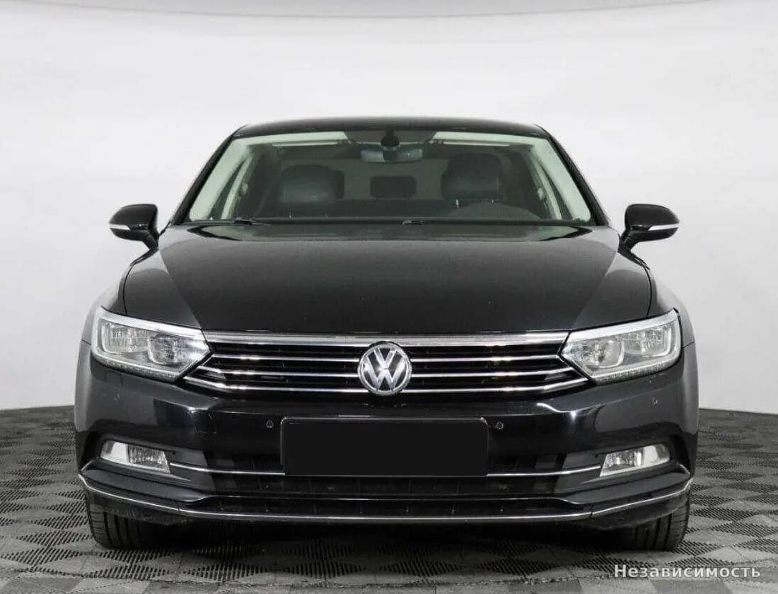 Volkswagen Passat 2016 с пробегом — фото 2