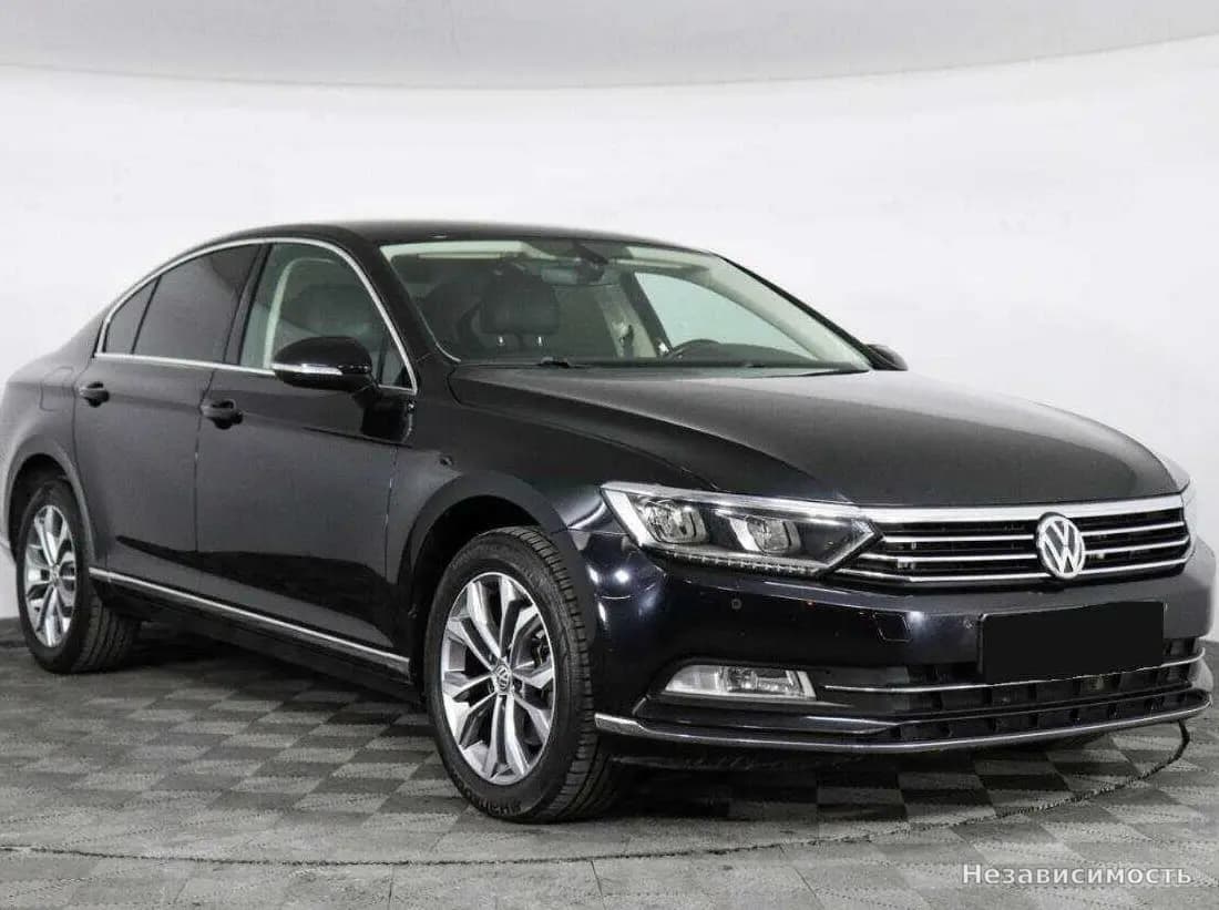 Volkswagen Passat 2016 с пробегом — фото 3