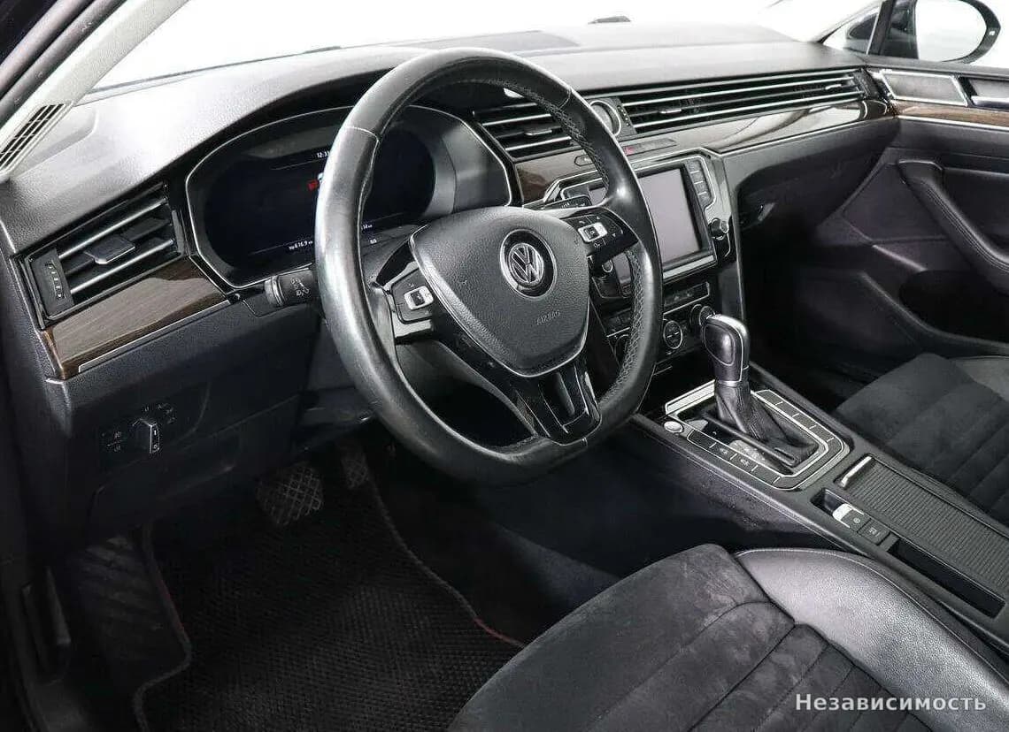 Volkswagen Passat 2016 с пробегом — фото 8
