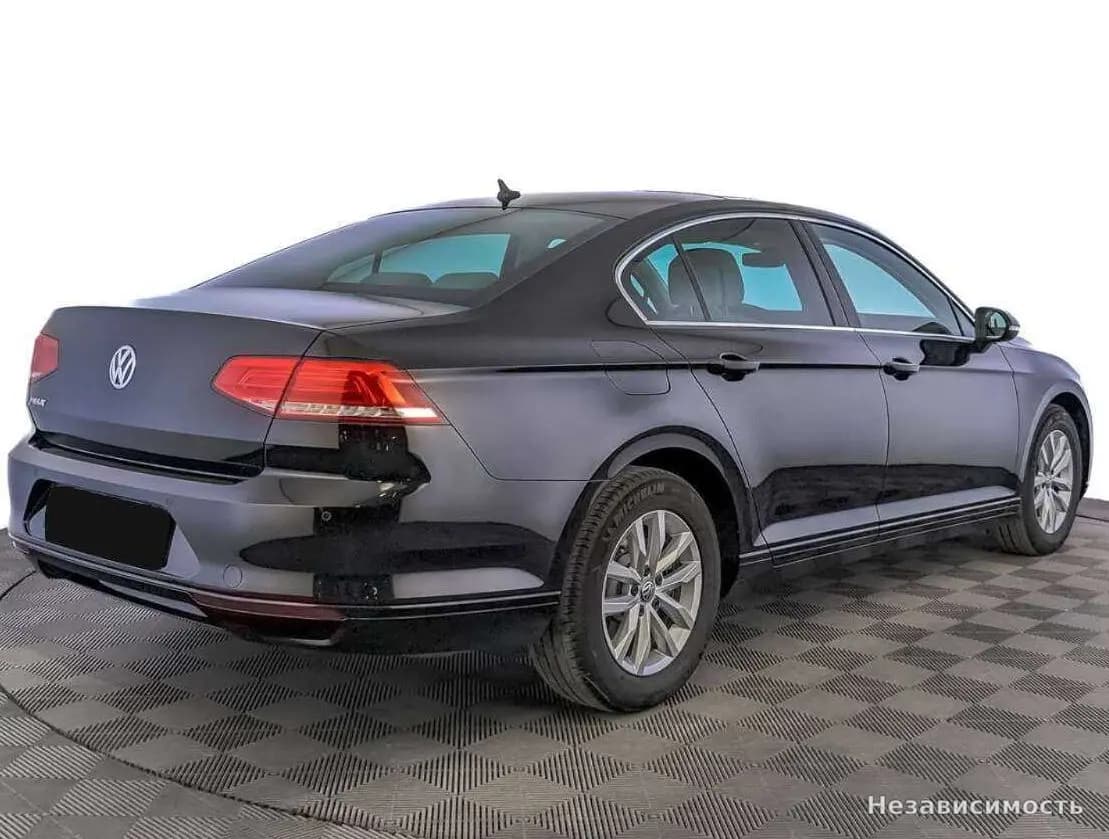 Volkswagen Passat 2018 с пробегом — фото 5