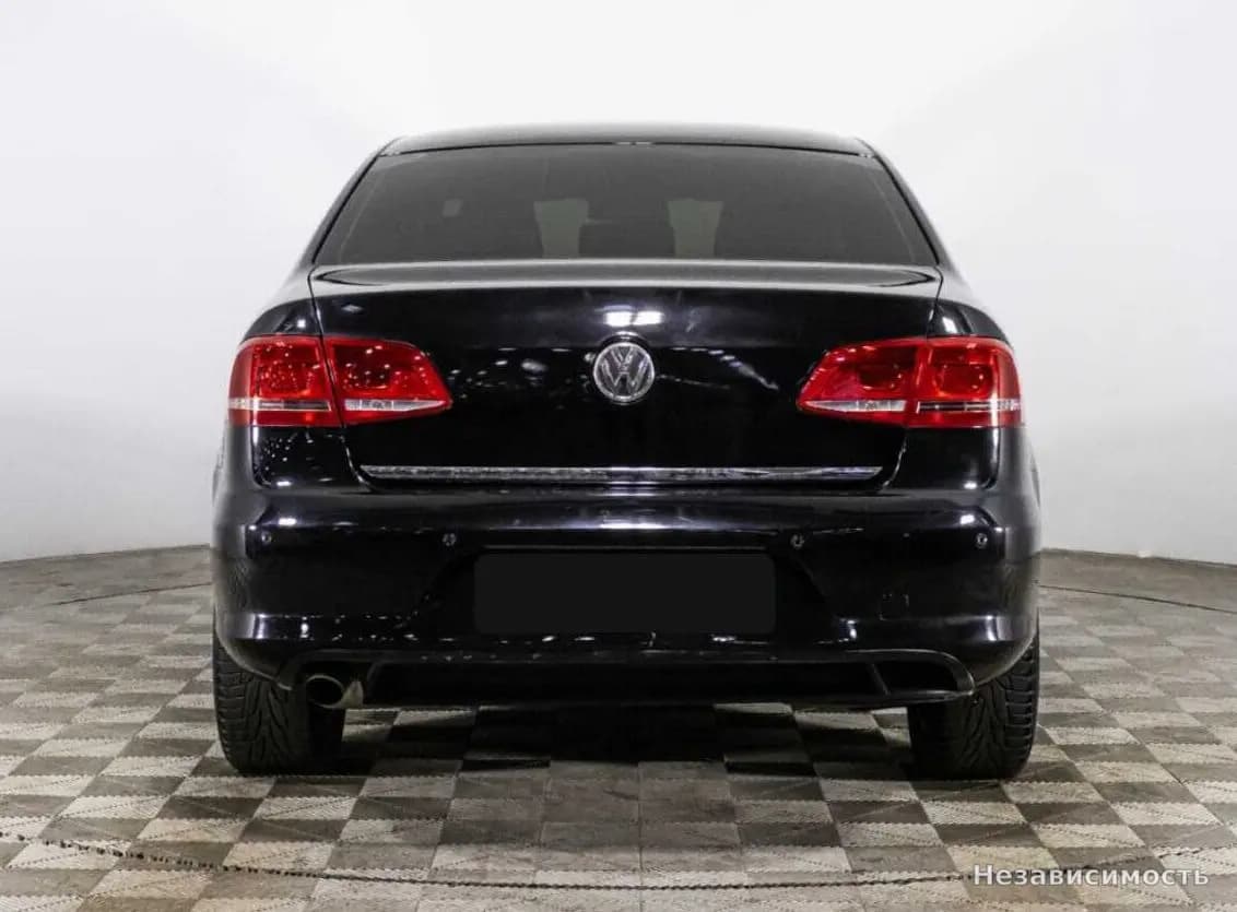 Volkswagen Passat 2013 с пробегом — фото 6