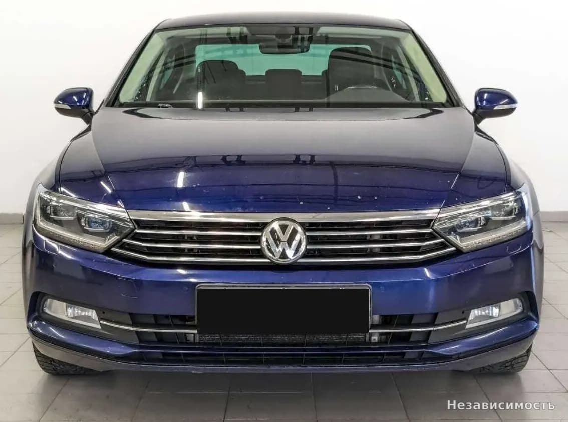 Volkswagen Passat 2019 с пробегом — фото 2