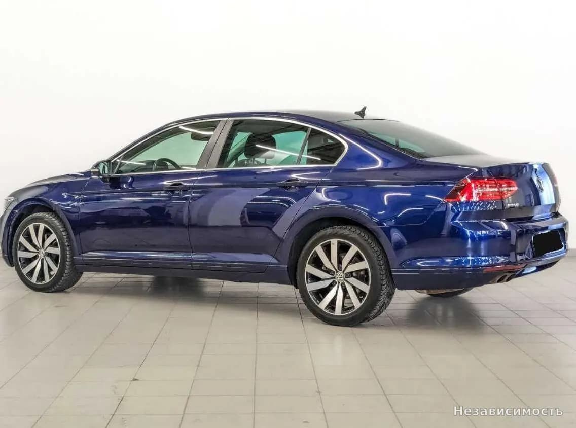 Volkswagen Passat 2019 с пробегом — фото 7
