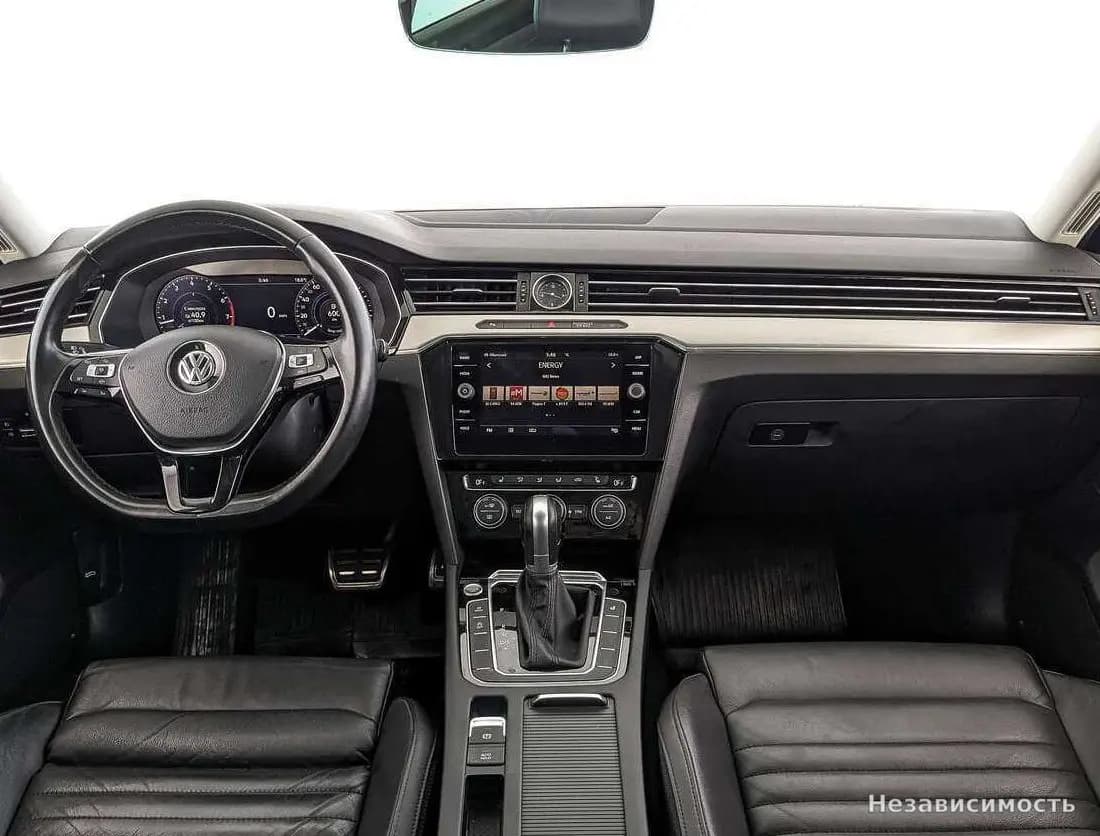 Volkswagen Passat 2019 с пробегом — фото 10