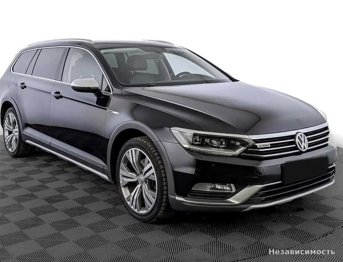 Volkswagen Passat 2018 с пробегом — фото 3
