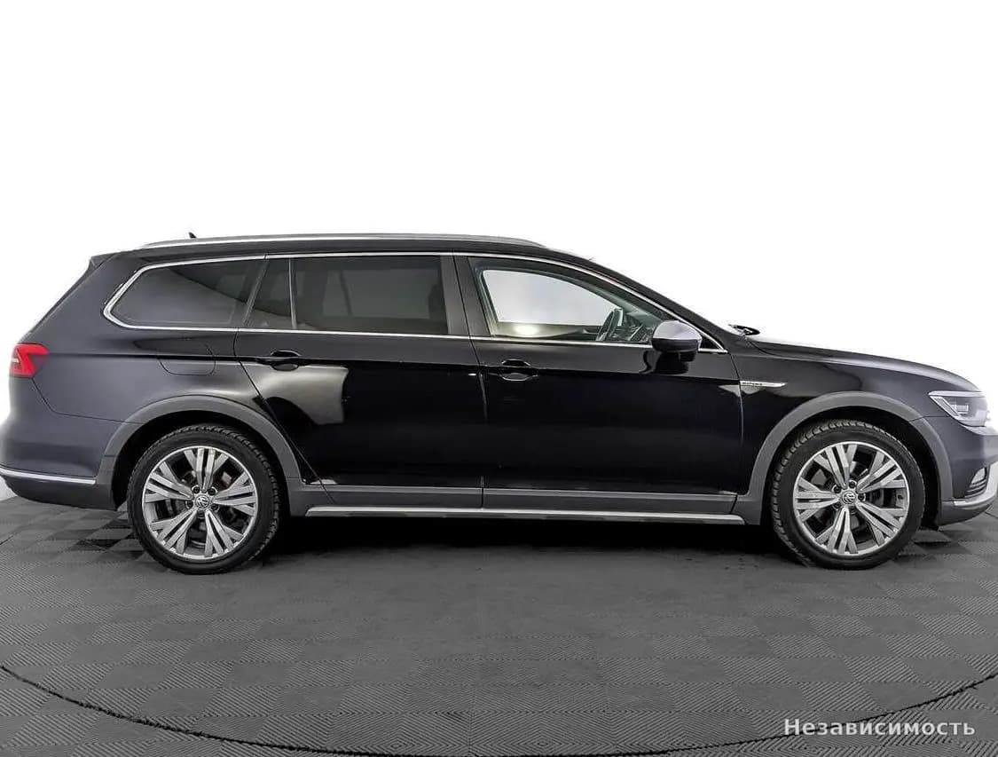 Volkswagen Passat 2018 с пробегом — фото 4