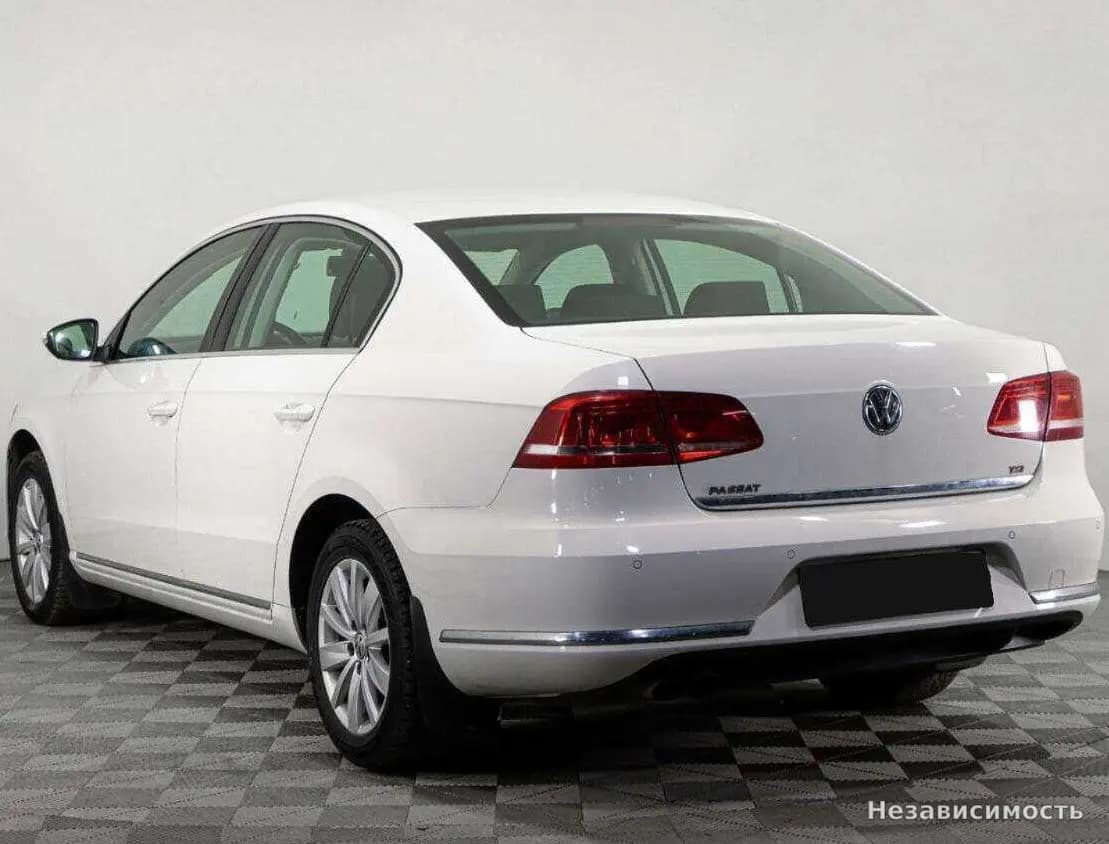 Volkswagen Passat 2014 с пробегом — фото 7