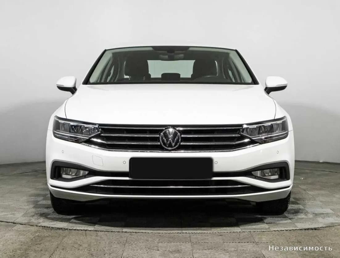 Volkswagen Passat 2020 с пробегом — фото 2