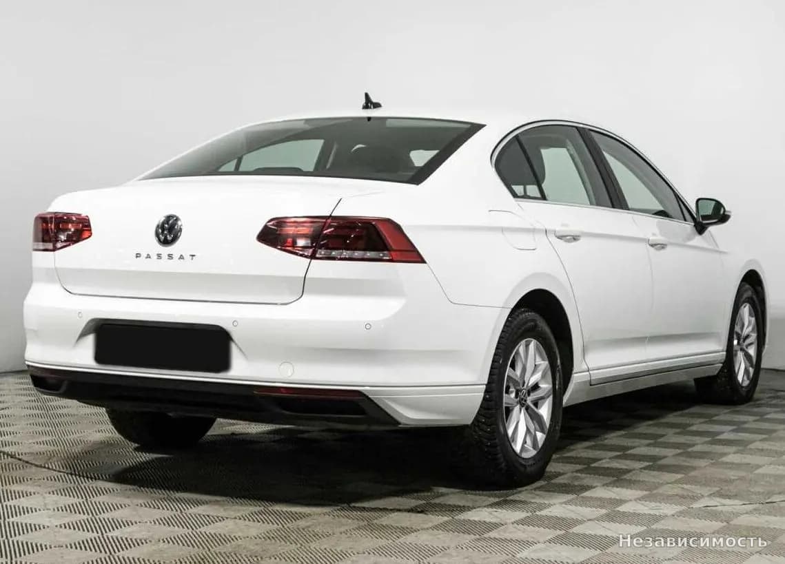 Volkswagen Passat 2020 с пробегом — фото 5