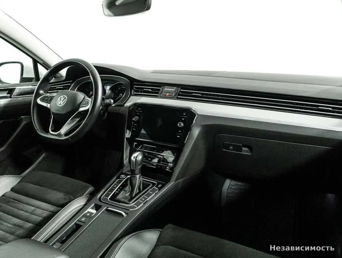 Volkswagen Passat 2020 с пробегом — фото 9