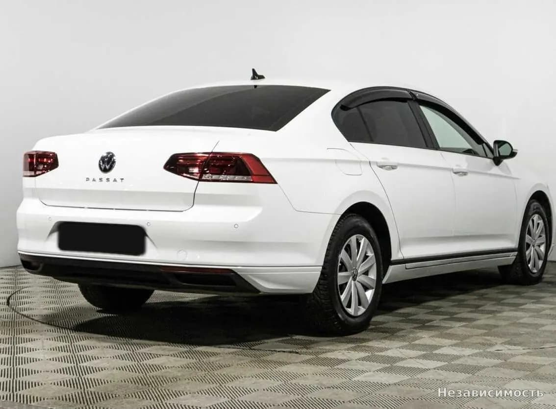 Volkswagen Passat 2021 с пробегом — фото 5