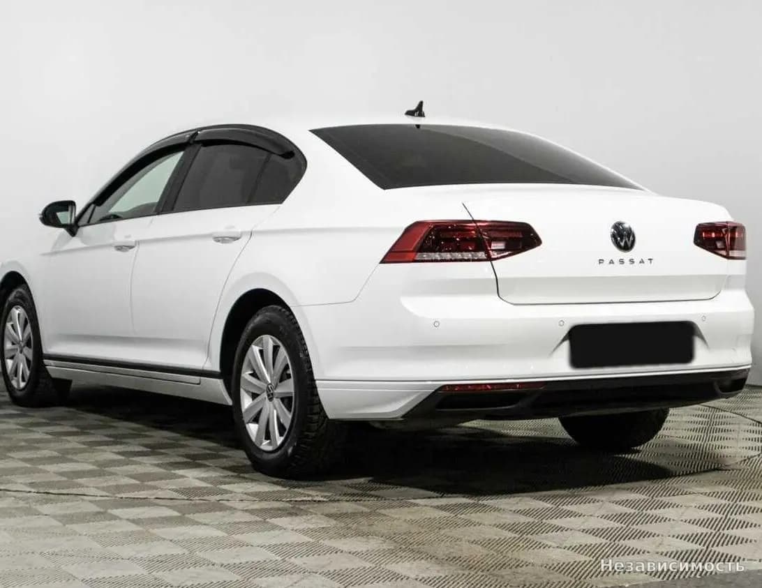 Volkswagen Passat 2021 с пробегом — фото 7