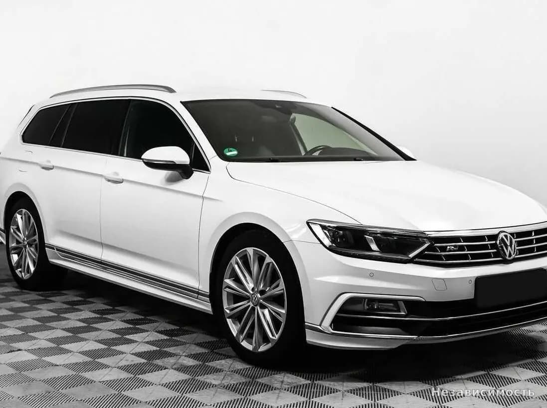 Volkswagen Passat 2019 с пробегом — фото 3