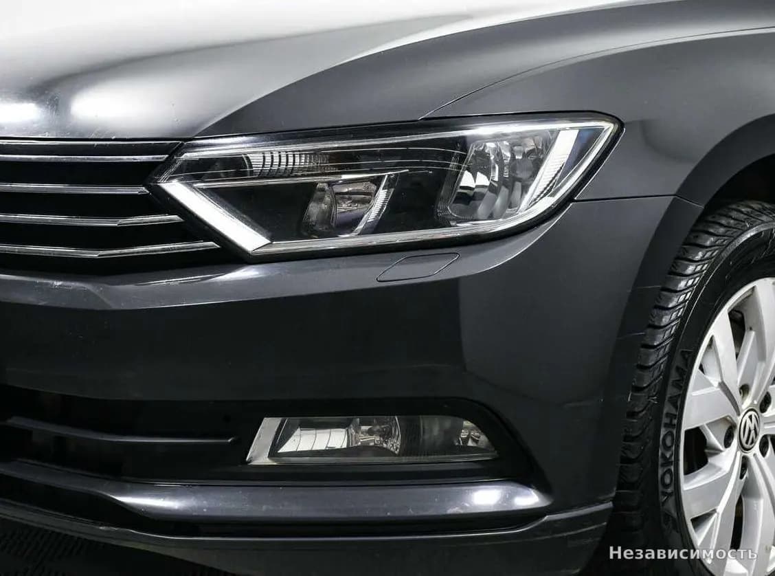 Volkswagen Passat 2017 с пробегом — фото 10