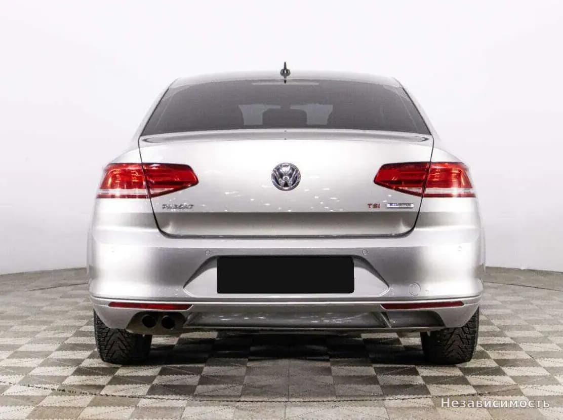 Volkswagen Passat 2017 с пробегом — фото 6