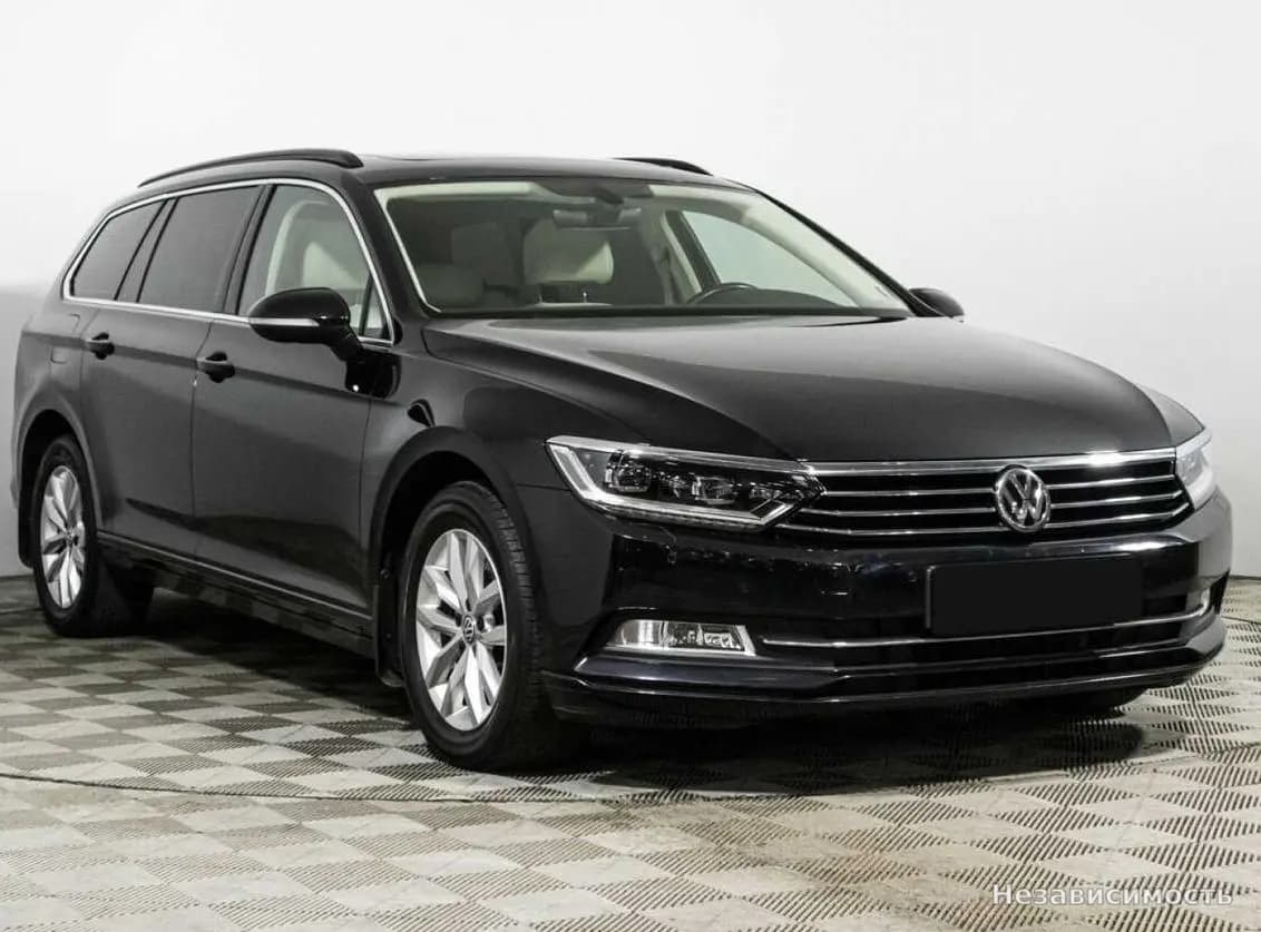 Volkswagen Passat 2018 с пробегом — фото 3