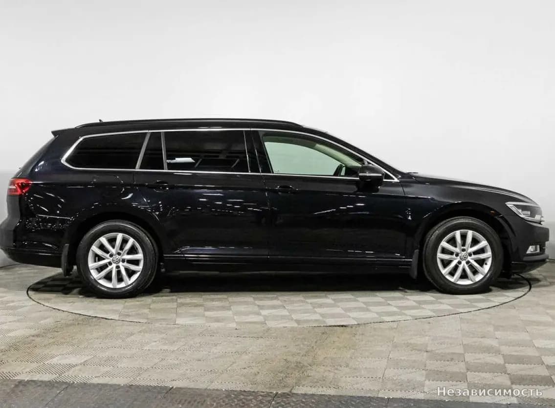 Volkswagen Passat 2018 с пробегом — фото 4
