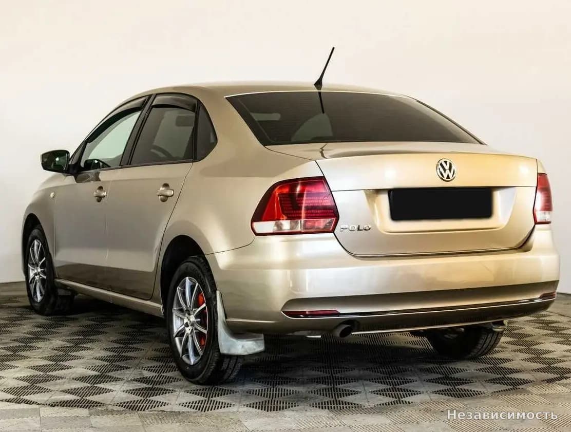 Volkswagen Polo 2016 с пробегом — фото 6