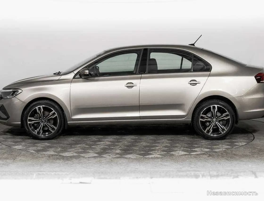 Volkswagen Polo 2021 с пробегом — фото 8