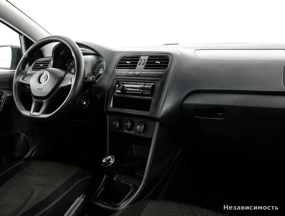 Volkswagen Polo 2017 с пробегом — фото 7