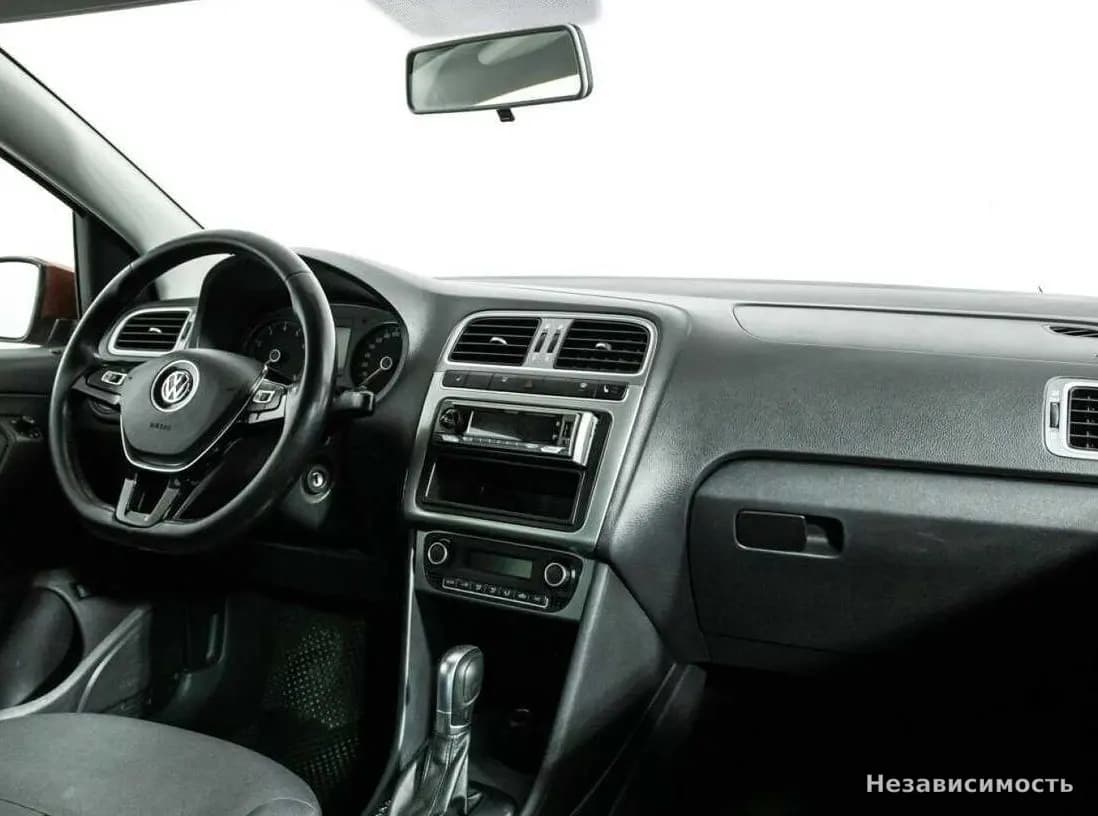 Volkswagen Polo 2016 с пробегом — фото 9