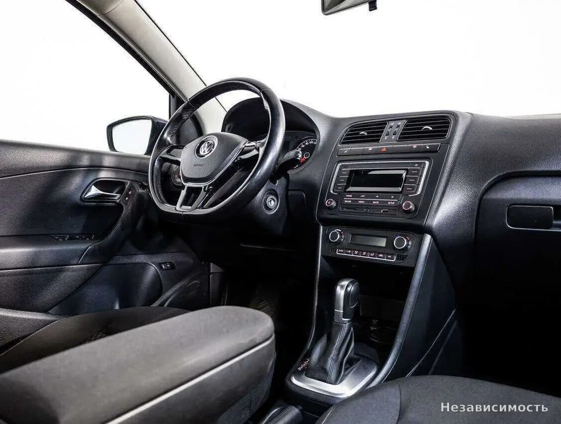 Volkswagen Polo 2017 с пробегом — фото 7