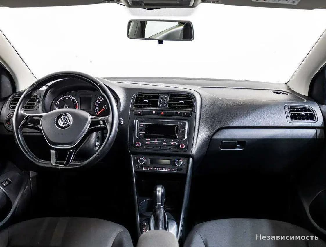 Volkswagen Polo 2017 с пробегом — фото 8