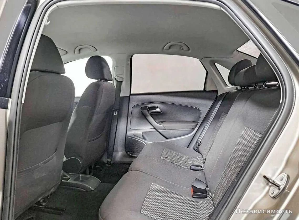 Volkswagen Polo 2018 с пробегом — фото 9
