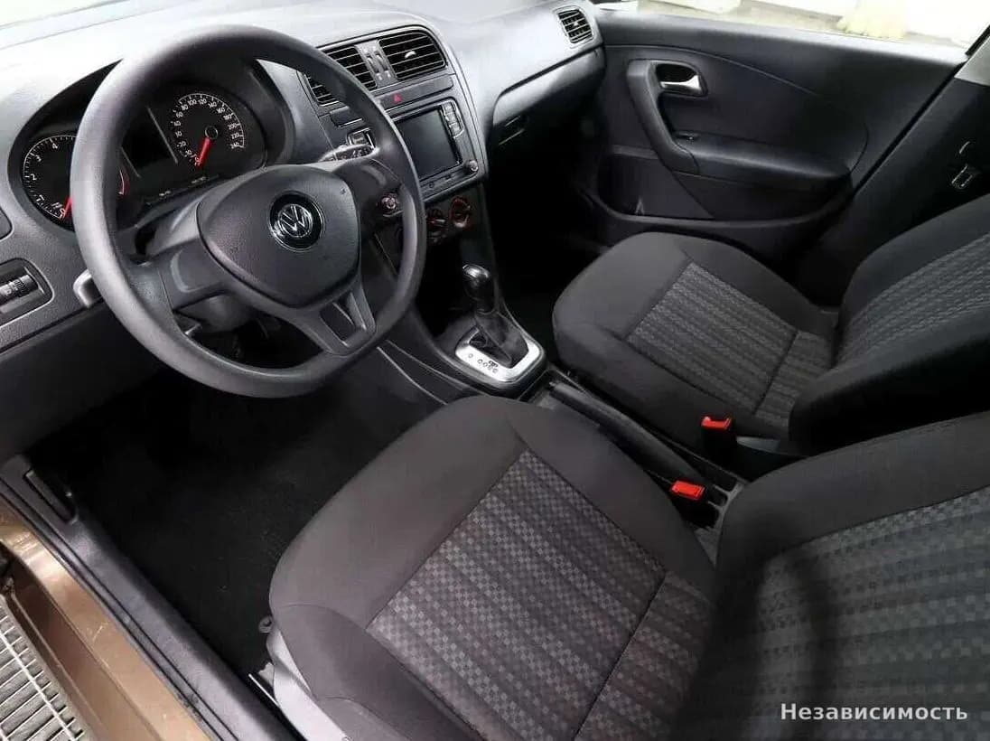 Volkswagen Polo 2018 с пробегом — фото 7