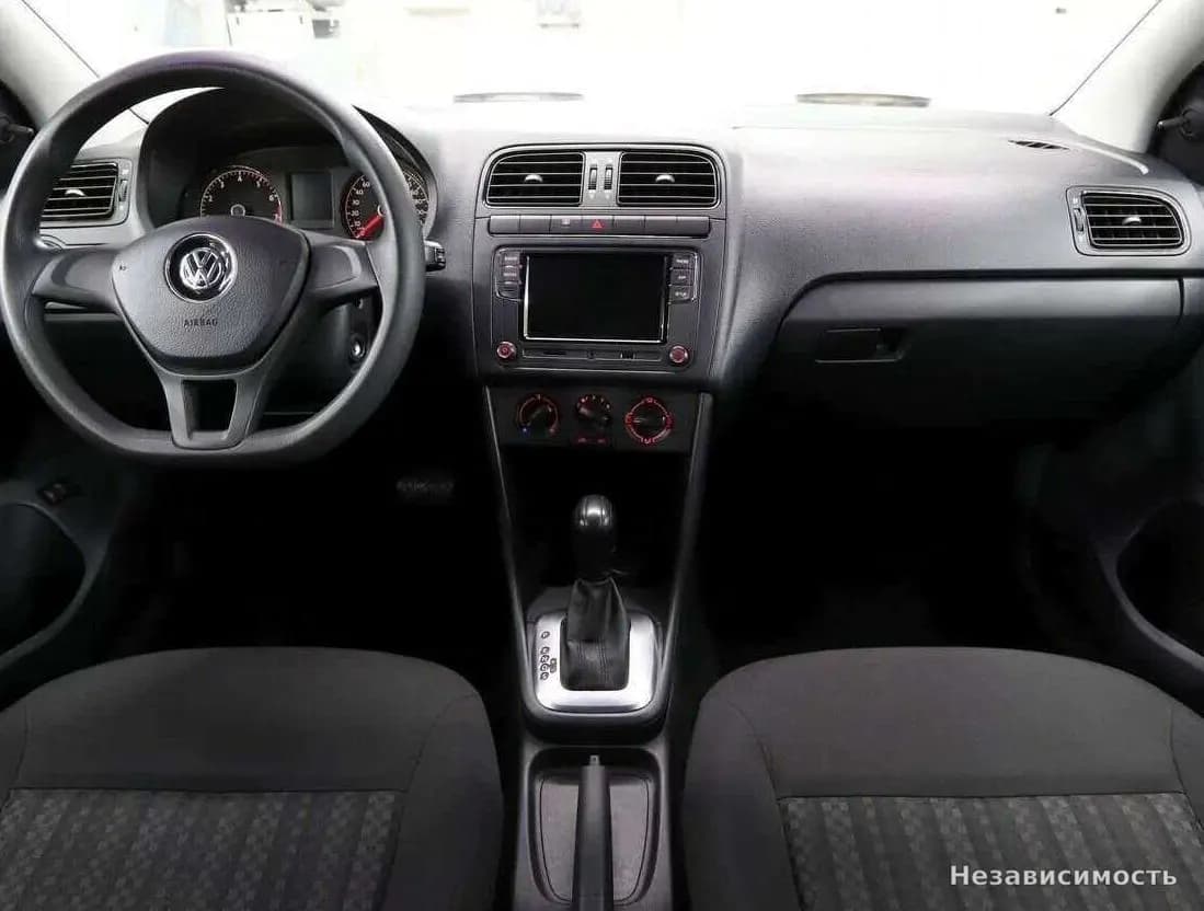 Volkswagen Polo 2018 с пробегом — фото 10