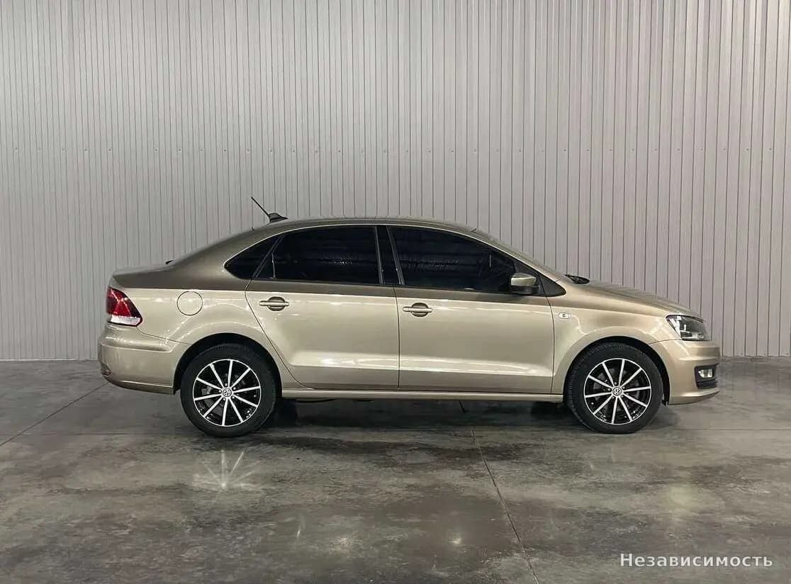 Volkswagen Polo 2017 с пробегом — фото 4