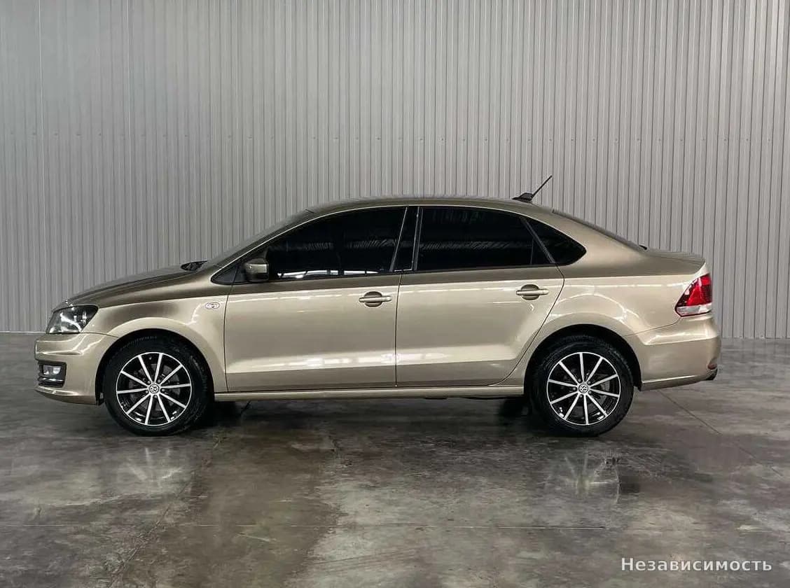 Volkswagen Polo 2017 с пробегом — фото 8