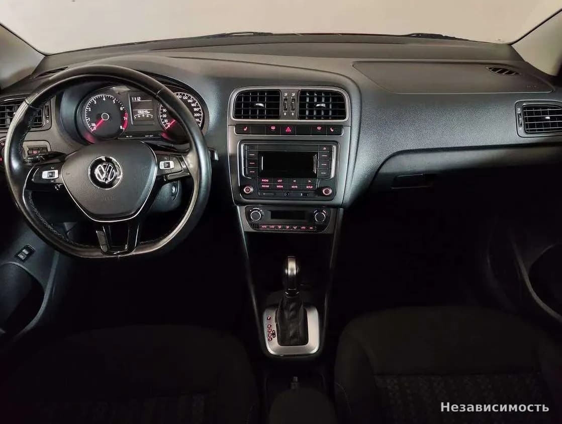 Volkswagen Polo 2018 с пробегом — фото 7