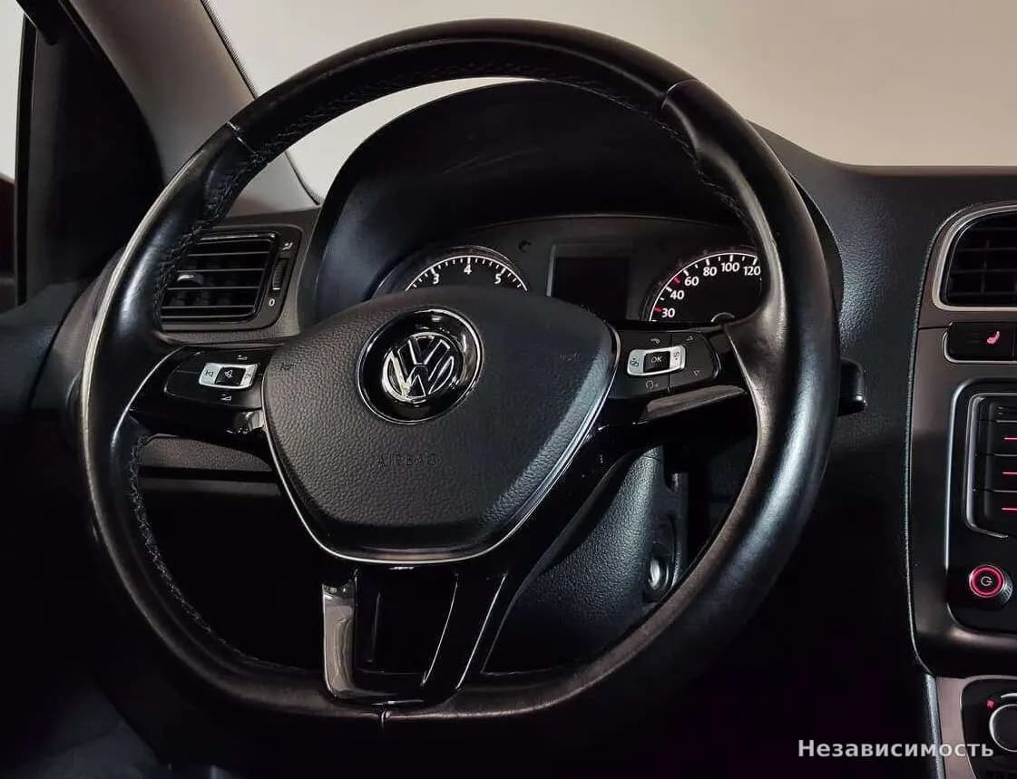 Volkswagen Polo 2018 с пробегом — фото 9