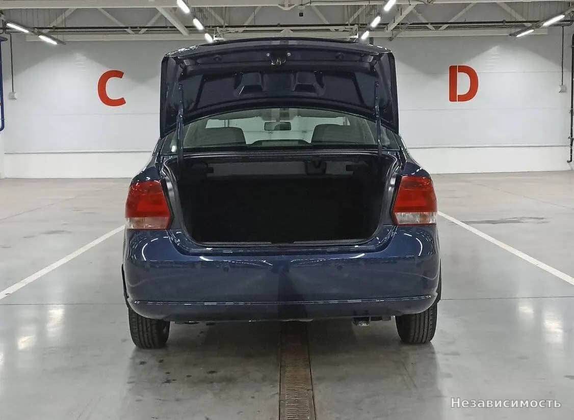 Volkswagen Polo 2015 с пробегом — фото 10