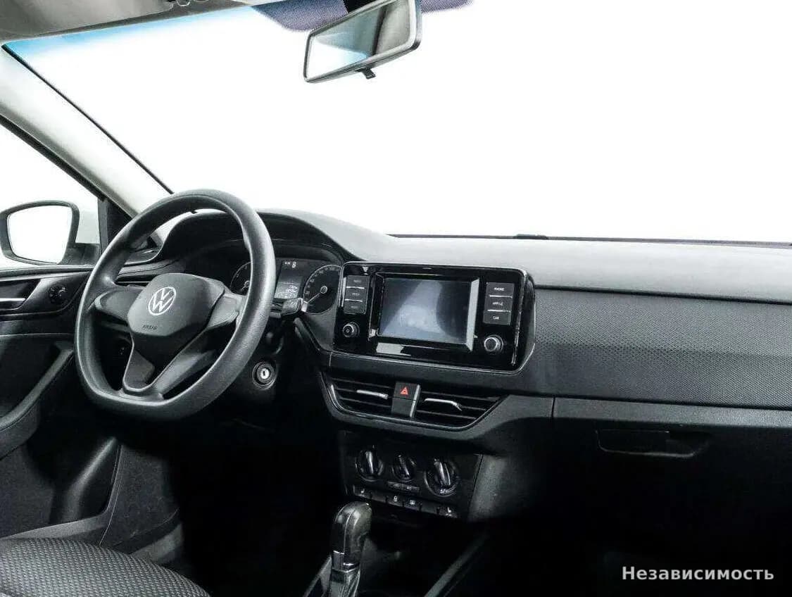 Volkswagen Polo 2021 с пробегом — фото 8