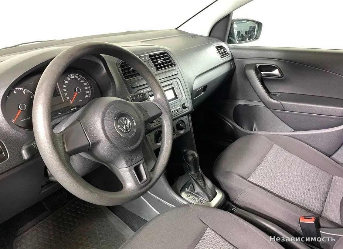Volkswagen Polo 2014 с пробегом — фото 10